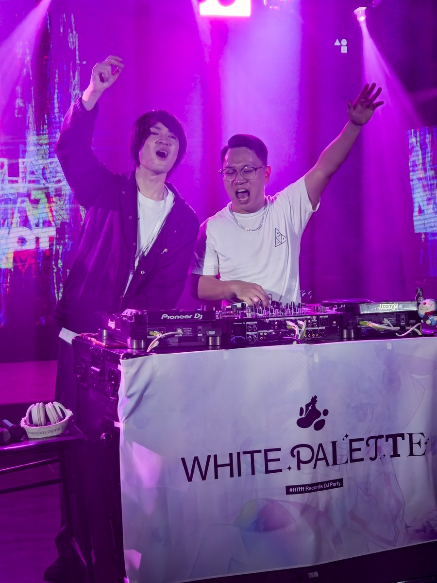tamariel0412's tweet photo. 2025/01/12 - 𝐖𝐡𝐢𝐭𝐞 𝐏𝐚𝐥𝐞𝐭𝐭𝐞
#ffffff_records DJ Party
DJ KO3 & Relect
#White_Palette #화이트_팔레트 https://t.co/i1IFzTGghV