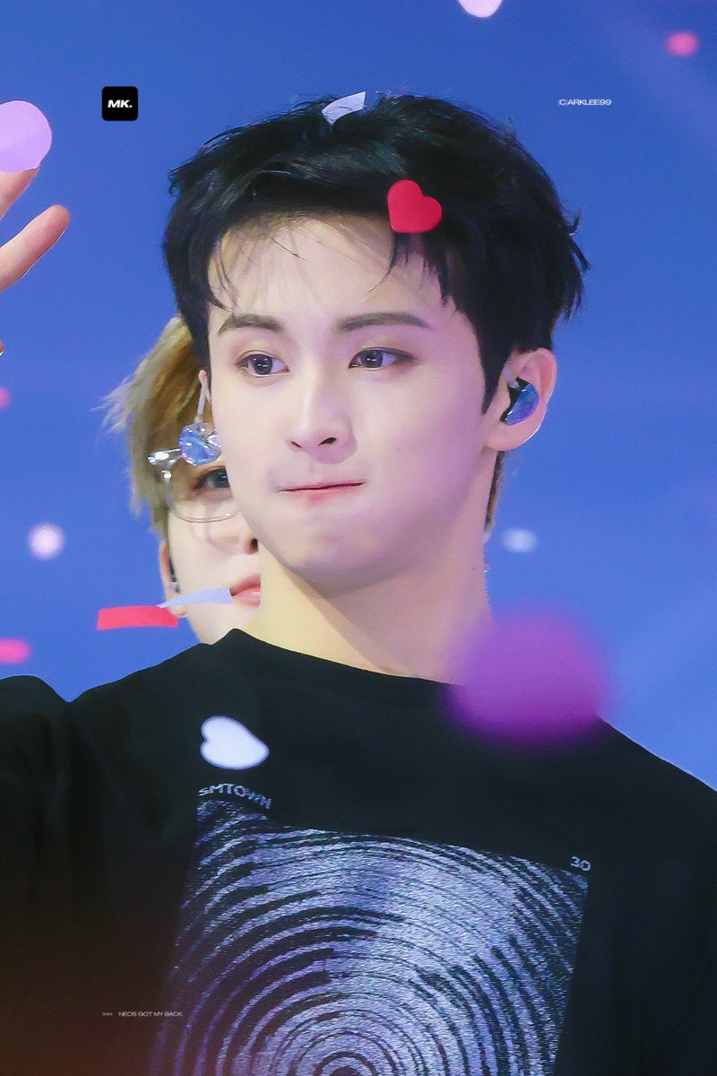 carklee99's tweet photo. 250112 SMTOWN

🫠🫠🫠

#MARK #마크 https://t.co/WU8vrPA1IS