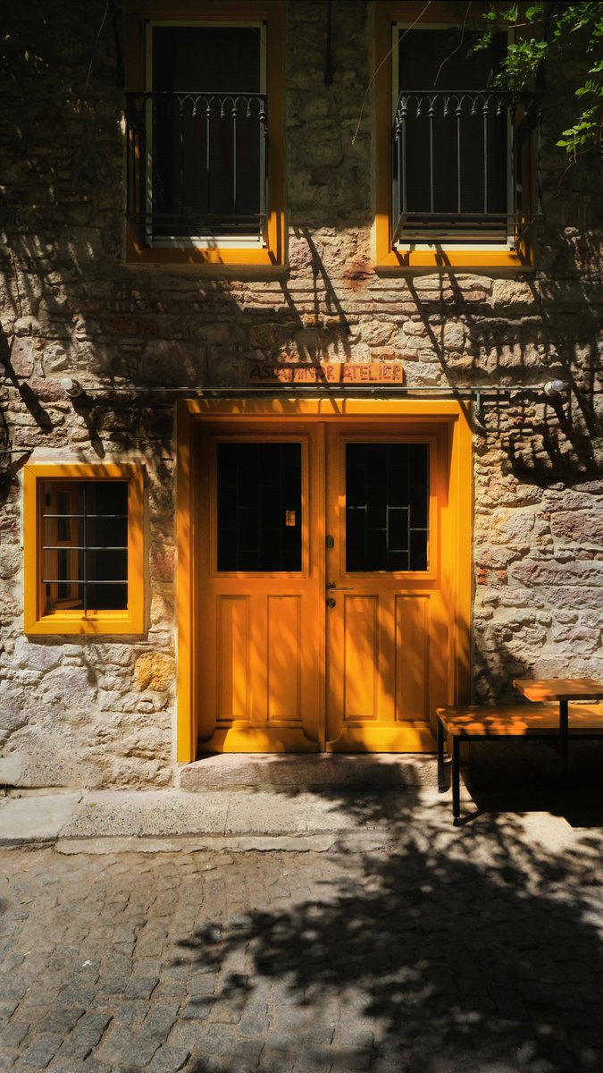 Happy Sunday to everyone who misses The Summer🌵🤠

Siesta Time is on <a href="/rodeodotclub/">Rodeo</a> 

rodeo.club/post/0x37D88c1…