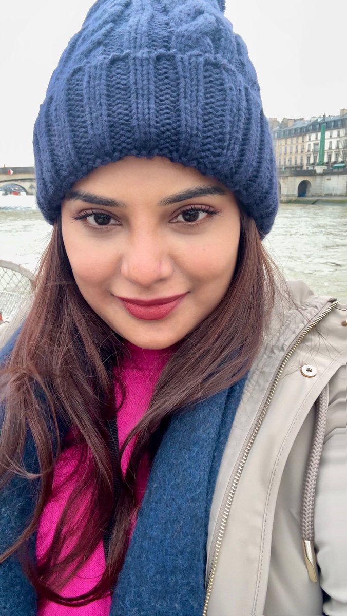 im_aathmika's tweet photo. Paris Diary!!
“ Bonjour, Merci &amp; oui “ are the three words I survived with 😁 https://t.co/8xNdgEYXhN