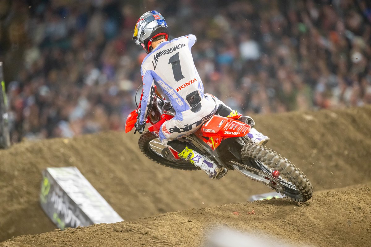 HondaRacingGLB's tweet photo. Honda HRC Progressive’s @joshimoda got his 2025 @SupercrossLIVE 250 West campaign off to the perfect start with victory at Anaheim.
Way to go, Jo!

In the 450 class, @hunterlawrencee and @jettson18_ finished the main event in 11th and 12th, they’ll both look to bounce back at the San Diego round in a week’s time.

#Honda #RideRed #SupercrossLive