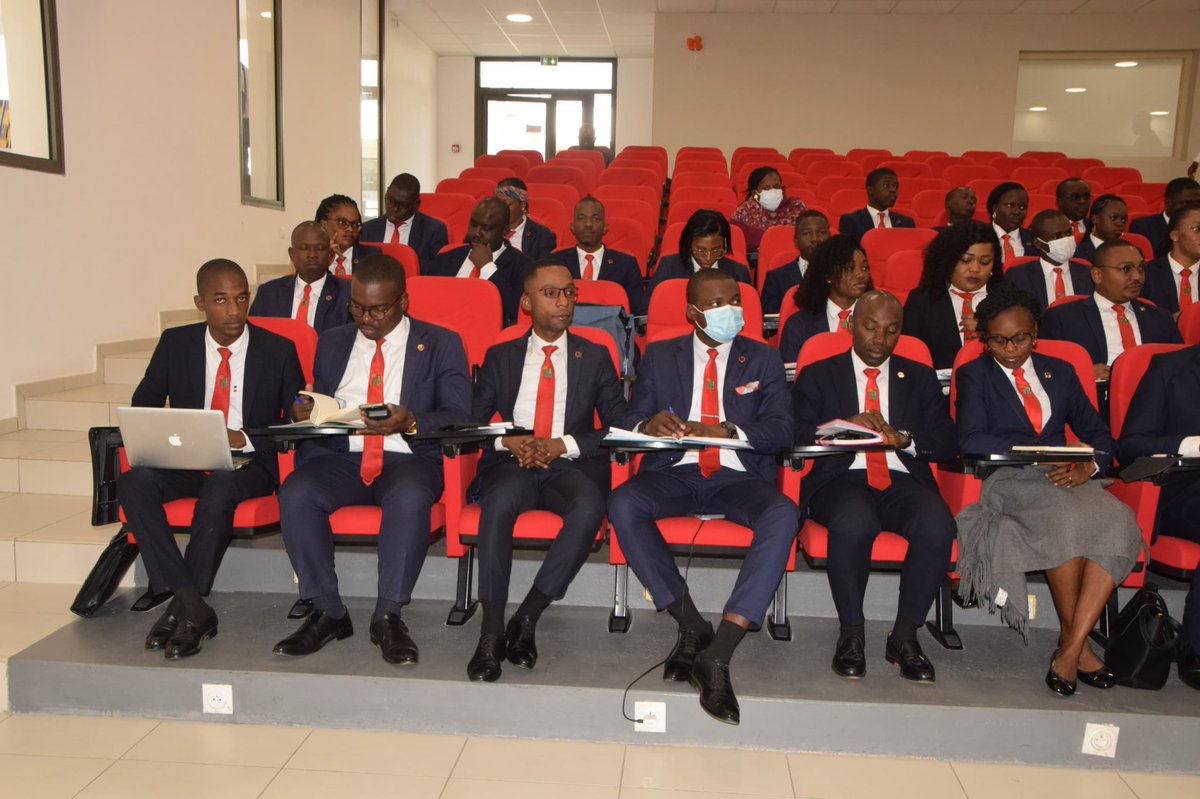 PLCCcybercrime's tweet photo. PANEL SUR L’ÉTAT DES LIEUX DE LA CYBERCRIMINALITÉ À L’ÉCOLE DE FORMATION JUDICIAIRE DE YAMOUSSOUKRO
#plcc
#ditt
#cybersécurité
#cybercriminalité
#sensibilisation
#EnLigneTousResponsables
#StopAuSorcierNumérique https://t.co/pECr3qOBYY