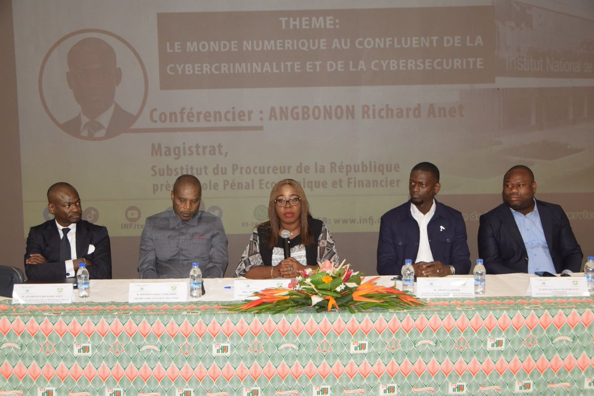 PLCCcybercrime's tweet photo. PANEL SUR L’ÉTAT DES LIEUX DE LA CYBERCRIMINALITÉ À L’ÉCOLE DE FORMATION JUDICIAIRE DE YAMOUSSOUKRO
#plcc
#ditt
#cybersécurité
#cybercriminalité
#sensibilisation
#EnLigneTousResponsables
#StopAuSorcierNumérique https://t.co/pECr3qOBYY