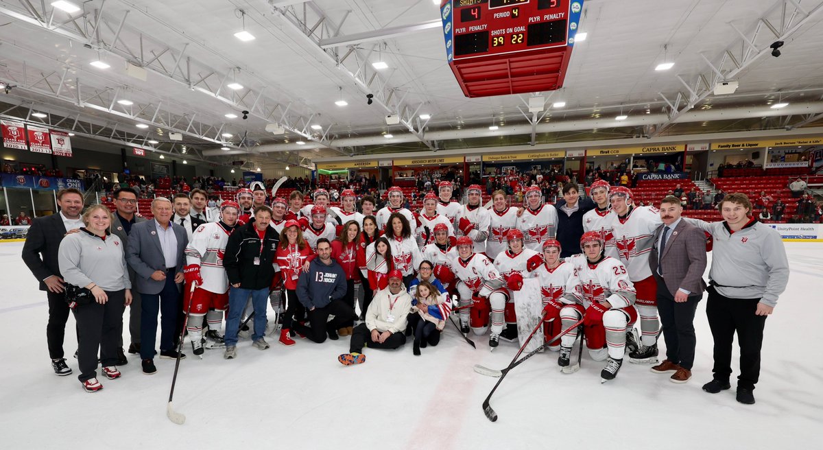 USHL's tweet image. The @fightingsaints family 📸

#USHL