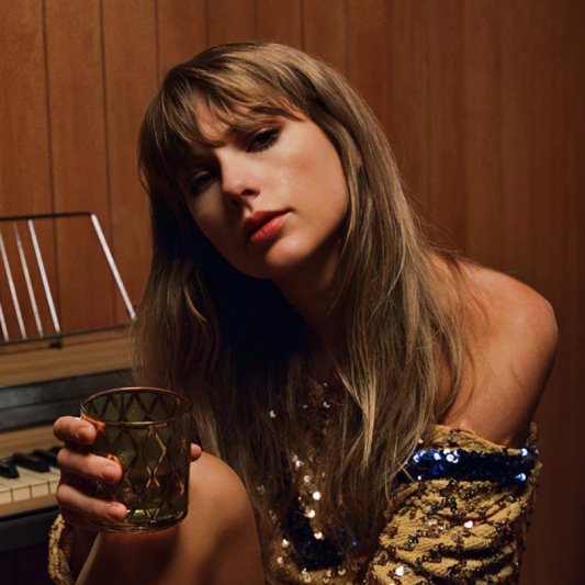 szaonstats's tweet photo. Taylor Swift (500M) and SZA (400M) are the most streamed female artists of 2025 so far.

Only female artists to reach 300 and 400 million so far. https://t.co/SH9nR0PYdW