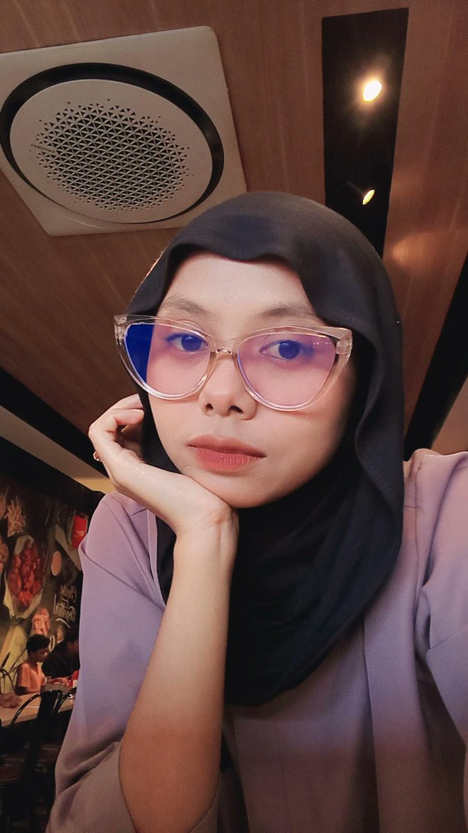 AlmaDiniaT's tweet photo. Katanya vibes guru MTK 🤣 https://t.co/NzwQfnrp6k