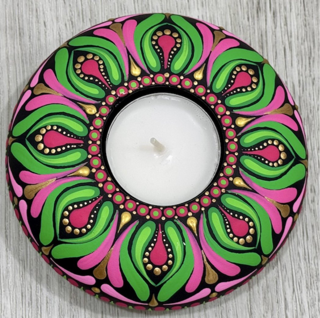 owaagallery's tweet photo. Add a pop of colour to your space. Pradnya Deshmukh has a lovely hand painted Tea Light Holder available to view and purchase at the OWAA Gallery. https://t.co/8JpcbVcWK8