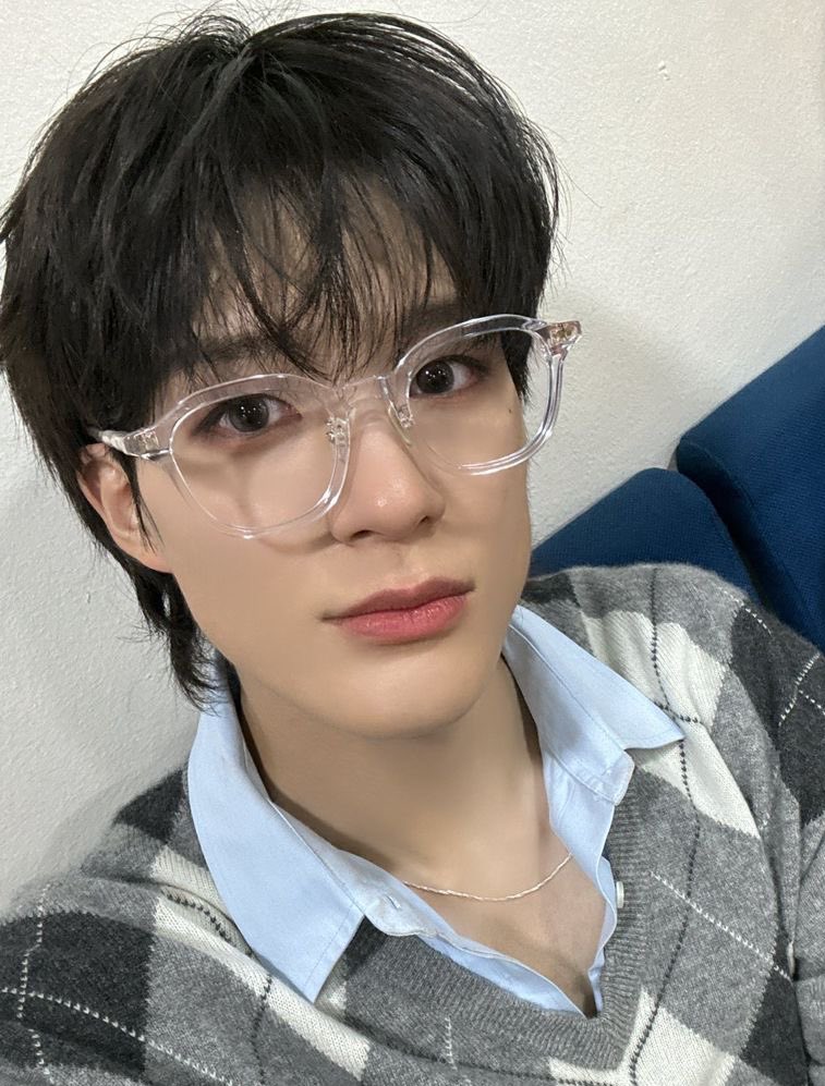 มินเจนอย่าแอบยิ้ม