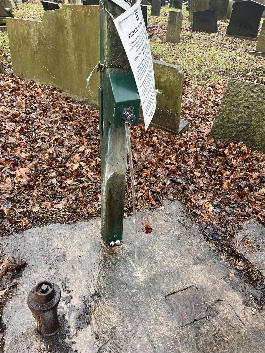 tigerbonham's tweet photo. @Hullccnews 
water tap not able to be switched off at Chanterlands ave cemetery https://t.co/AvZu5MYk1d
