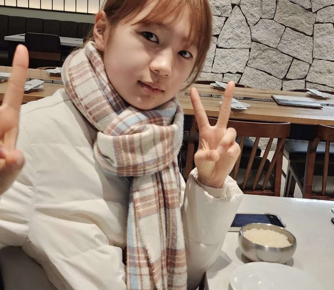 the bangs girl of Hearts2hearts is apparently KIM NAYEON!