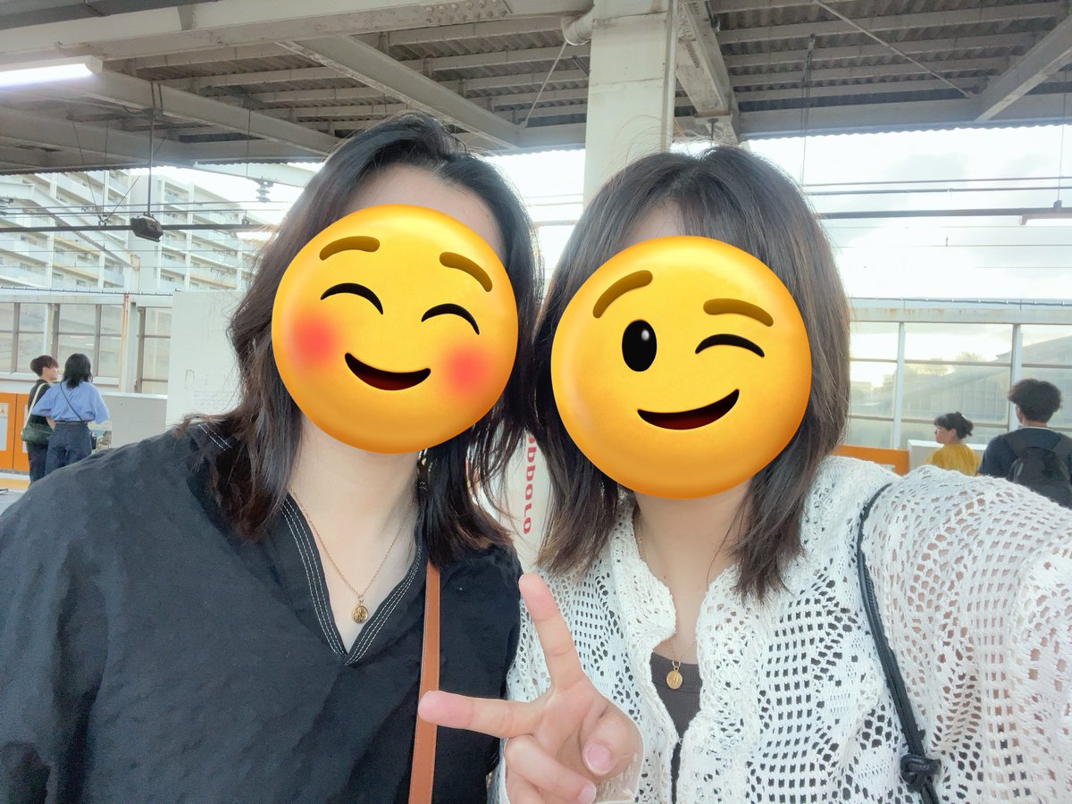 muca2825's tweet photo. 昨年11月に付き合って3年、今日はパートナーシップを結んでから1年が経ちました💫

彼女のおかげで、いろんな素敵な方と出会えたり🤝、自分もちょっとだけ前よりも成長できたんじゃないかな😳と思えたり、何よりたくさん幸せな気持ちにしてくれて感謝しかありません🙇‍♂️

これからも何卒よろしくね🤲✨ https://t.co/6ZLu7wBWYd