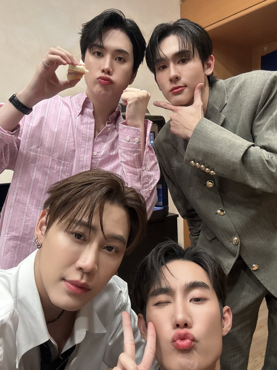 บุนบุ่นบุ้นบุ๊นบุ๋น Mitsuaki Akito🥦 tweet media