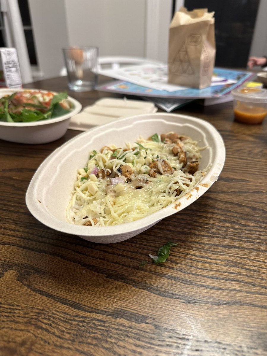 ofRobert_'s tweet photo. I cannot get over this bowl that @ChipotleTweets employees in St Charles, IL thought would be acceptable. I ordered a chicken bowl, brown rice, corn salsa, cheese etc and this is what was in my bag when I got home after a long day. https://t.co/torz5ZeMk8