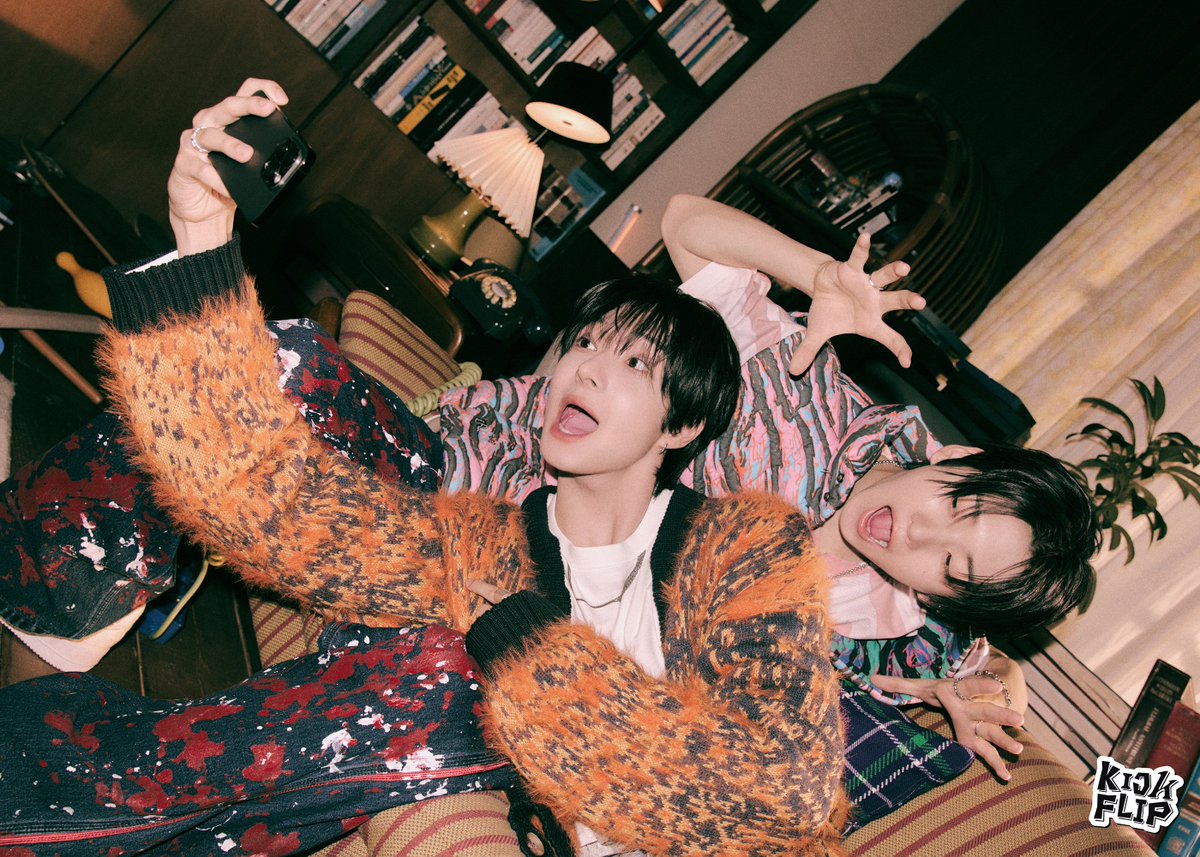 kickflip_jype's tweet photo. ℂ𝕆ℕℂ𝔼ℙ𝕋 ℙℍ𝕆𝕋𝕆 Stop it

#계훈 #동화

KickFlip The 1st Mini Album "Flip it, Kick it!"
2025.1.20 6PM(KST) Release!

Pre-save &amp; Pre-add : https://t.co/BMJ70YlpxJ

#KickFlip #킥플립
#Flip_it_Kick_it
#KickFlipDebut https://t.co/QDJezQ6xHI