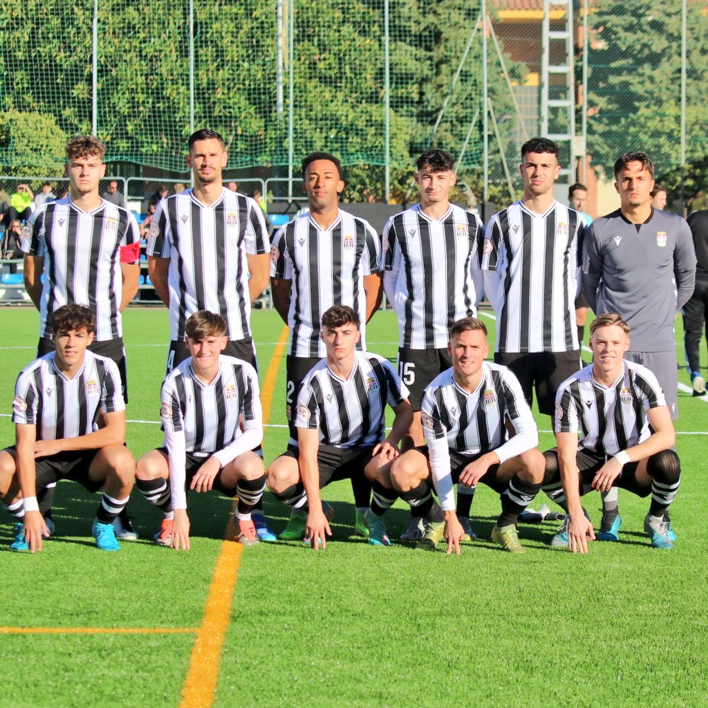 J17 | 0️⃣-0️⃣

1' | Arranca el derbi en Ciudad Jardín.

#CartagenaBImperial
#TerceraFederación
#CanteraAlbinegra