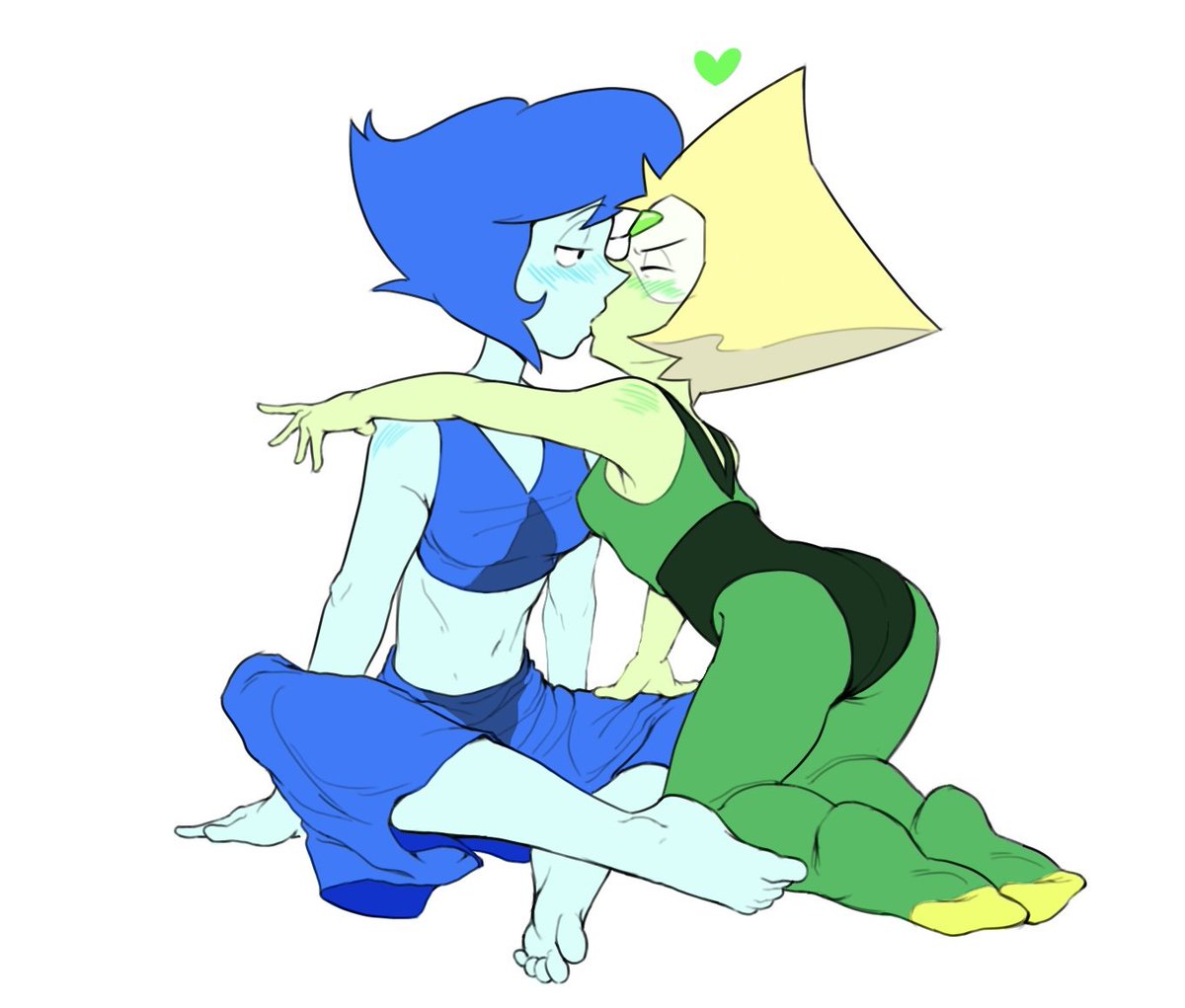N12griffith's tweet image. Kiss #StevenUniverse #Lapidot #Lapislazuli #Peridot #doodleart