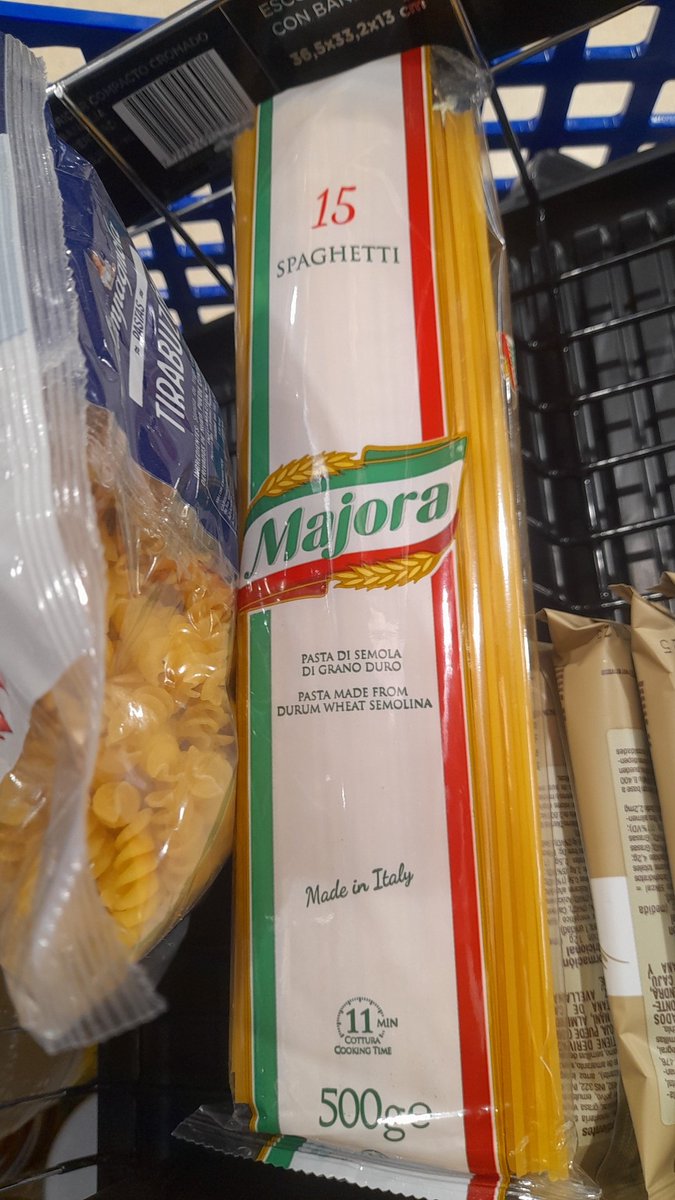 Gordos: Volvió el Carlismo! pasta italiana Majora, 1500 pé el paquete!
La lata de galletas danesas 4 lucas y media ...
Nos vamos sacando la mufa peroncha de a poco! 
Decime liberto las veces que quieras, me la recontra banco!
