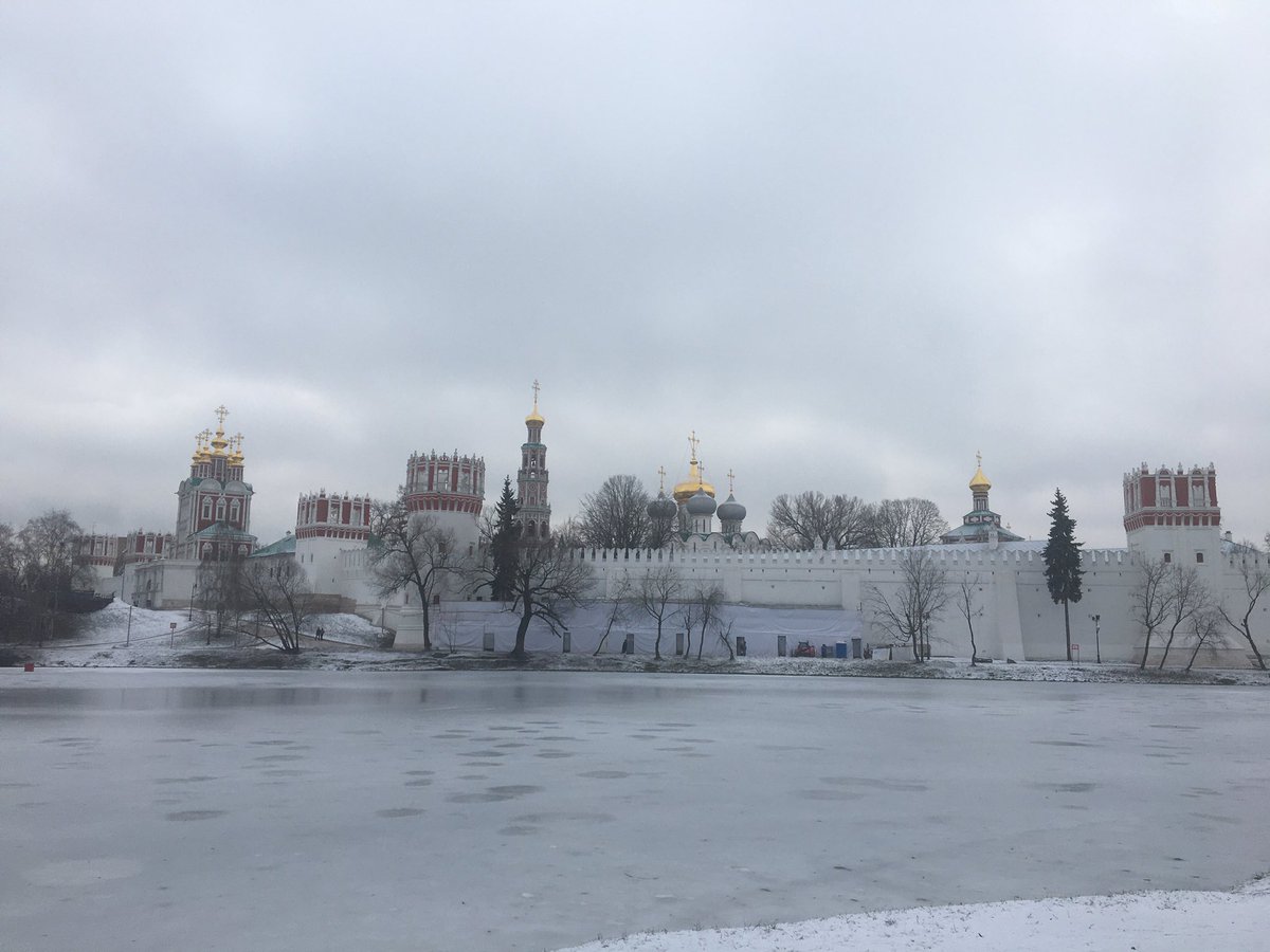 vphph's tweet photo. день провела с тётей https://t.co/GdOxWGAi6u