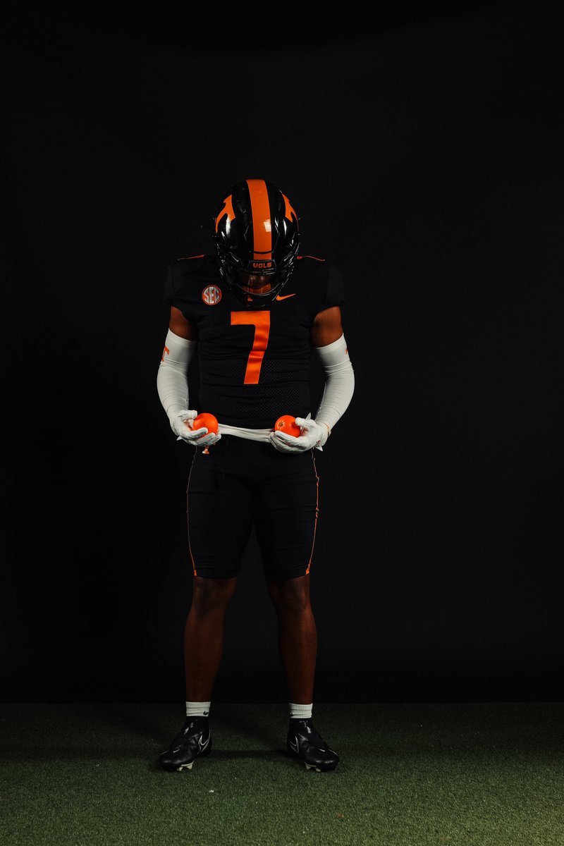 Amari Jefferson (@amarijefferson6) on Twitter photo Vols Fans tune in tonight @7 to <a href="/TalkinVAWLS_pod/">Talkin' VAWLS Network</a>. I’ll be joining <a href="/BoogieBentley/">Boogie Bentley</a> and the crew on their podcast! #GBO Vols Fans tune in tonight @7 to <a href="/TalkinVAWLS_pod/">Talkin' VAWLS Network</a>. I’ll be joining <a href="/BoogieBentley/">Boogie Bentley</a> and the crew on their podcast! #GBO