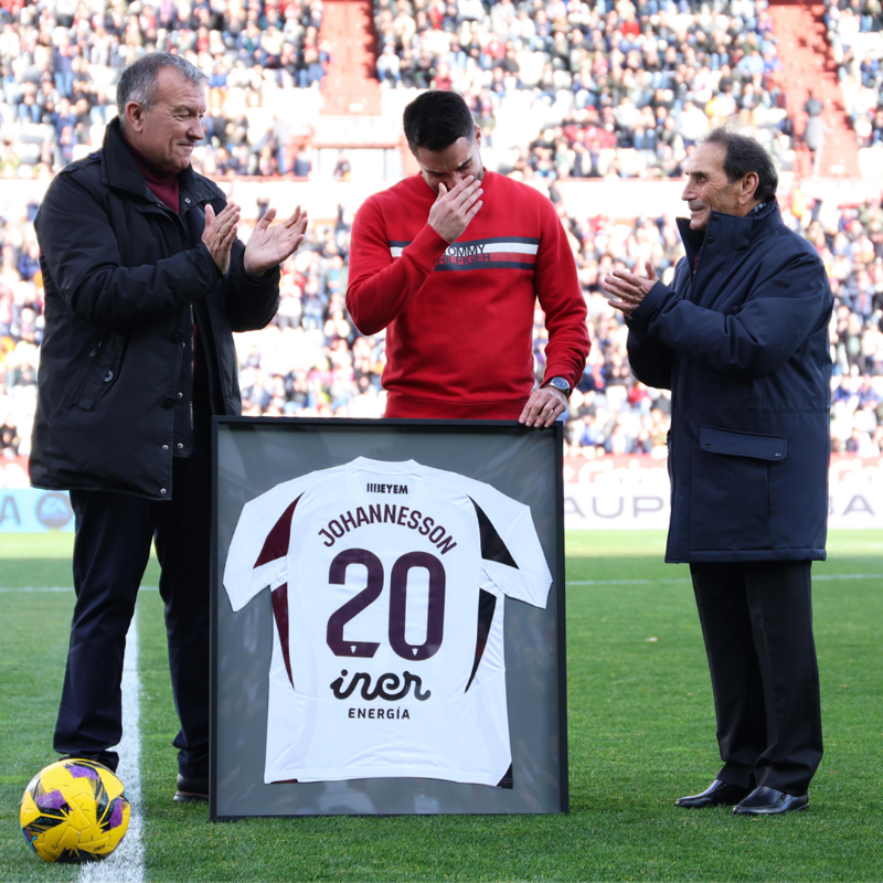 AlbaceteBPSAD's tweet photo. Emoción compartida, @diegui_johan 🥹

Es un honor formar parte de tu trayectoria futbolística y una suerte que seas parte de nuestra historia 🤍

⚽️🦇