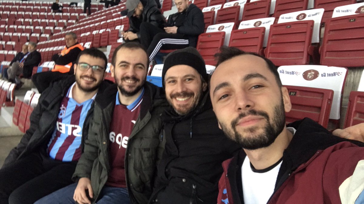 şehrimizin yükselen yıldızı <a href="/SerdarMKaratay/">sentenza serdar</a> ağabey ile çeşitli konularda istişarede bulunduk.