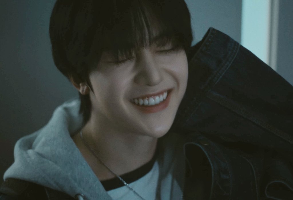 tthewberry's tweet photo. my pretty sunshine🌞 https://t.co/j4kxZt2iDM