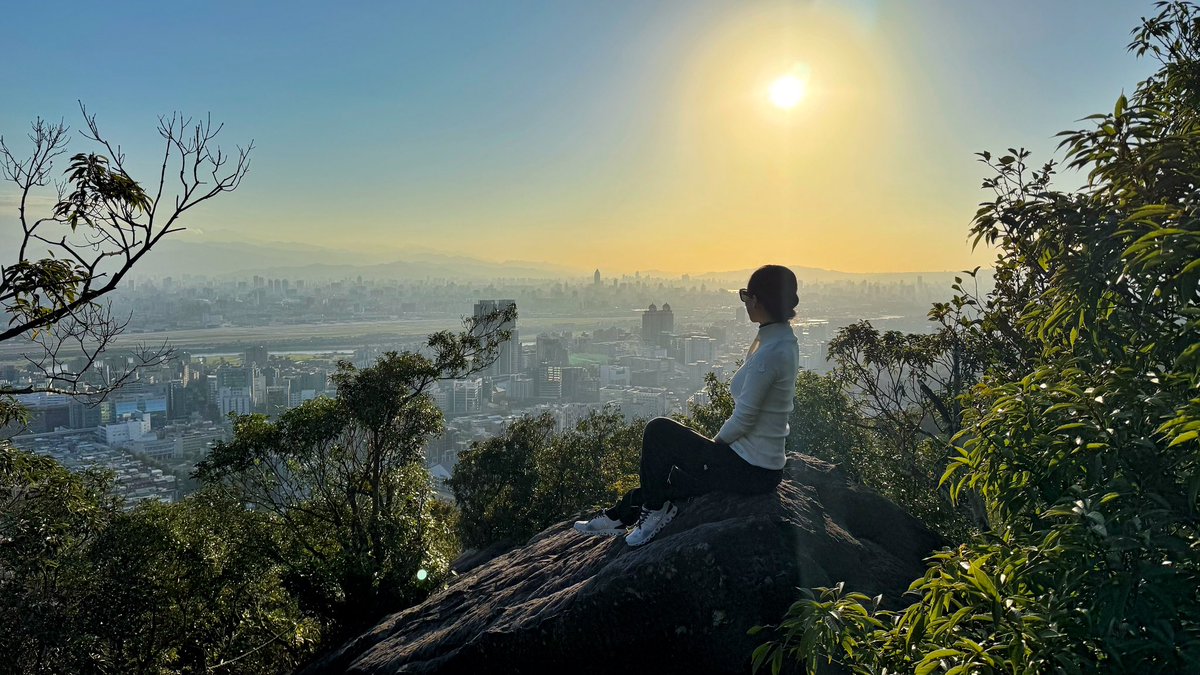 cecilia_hsueh's tweet photo. Today’s meditation spot. 🧘🏻‍♀️ https://t.co/zdvz2Nr4kx