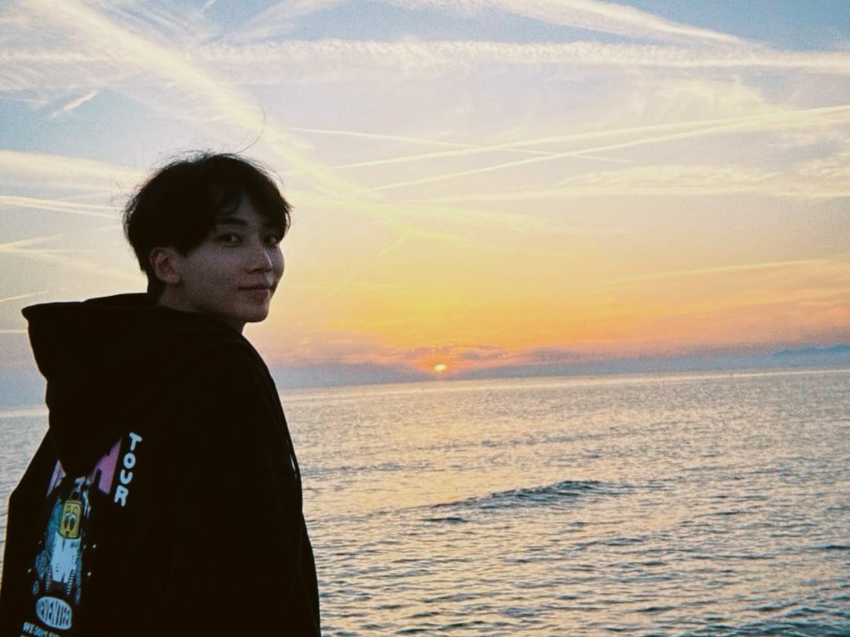 wonudupe's tweet photo. lamig no? hahahaha miss na miss na kita, jeonghan... https://t.co/HvpHTk0BJw