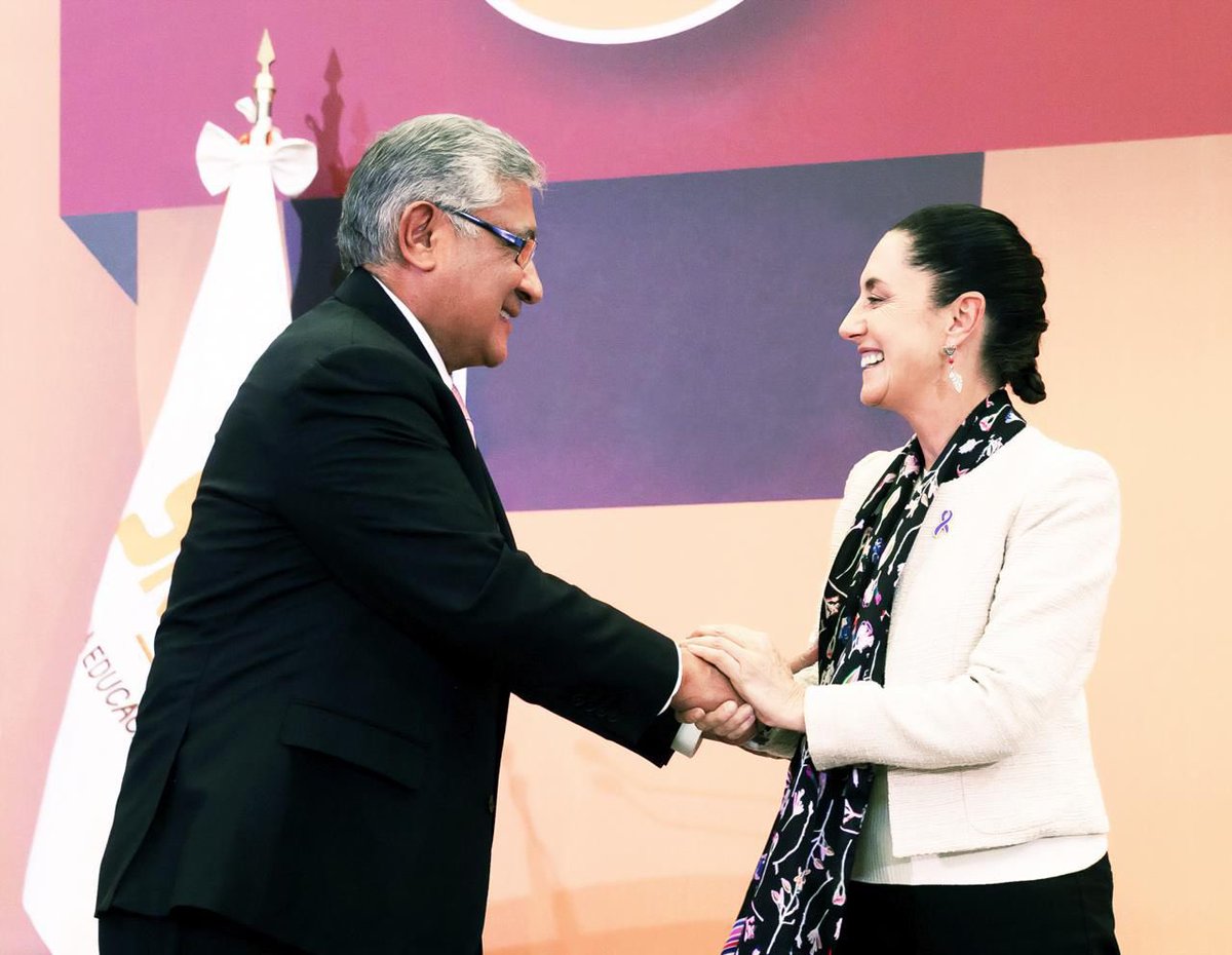 A #100DíasDeGobierno de <a href="/Claudiashein/">Claudia Sheinbaum Pardo</a>, el #SNTE ratifica su apoyo al liderazgo de la Presidenta de México en las políticas emprendidas a favor de la transformación nacional y, especialmente, en beneficio de los trabajadores de la educación.
👉 goo.su/PnlBSXV