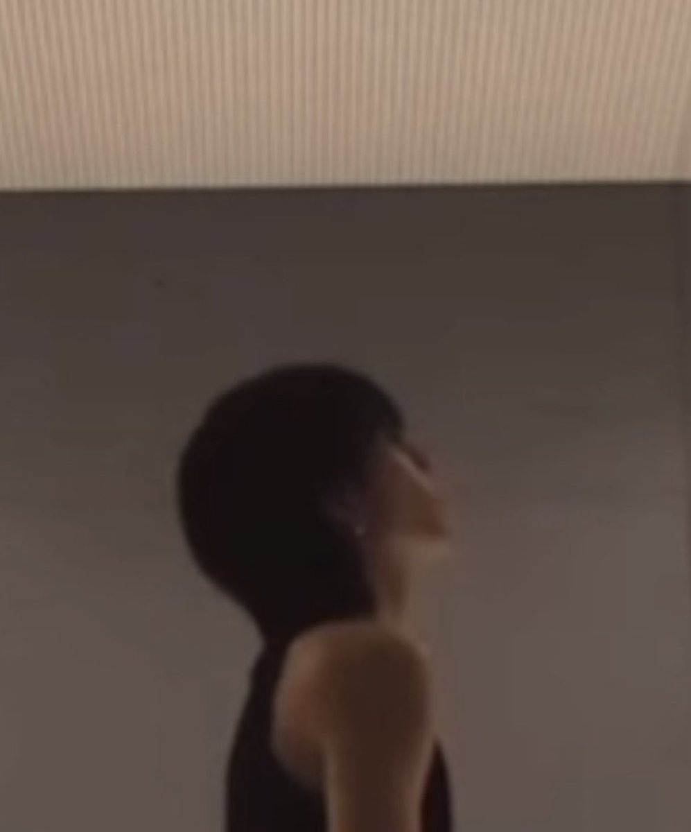 xnghanni's tweet image. manifesting a selca for the next seunghan update so we can see his long emo hair #PLEASEEEE 🤤🤤🤤