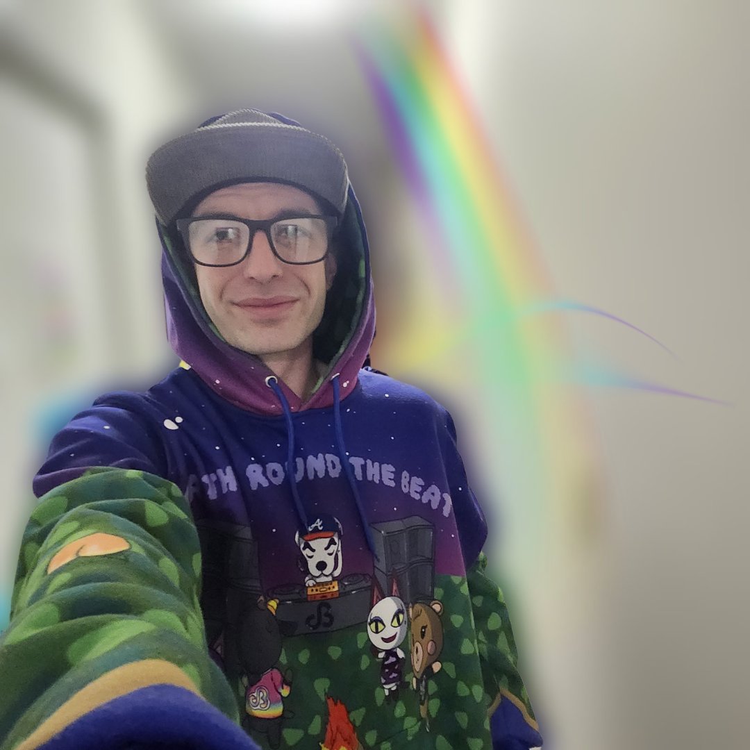 glitched.fae tweet media