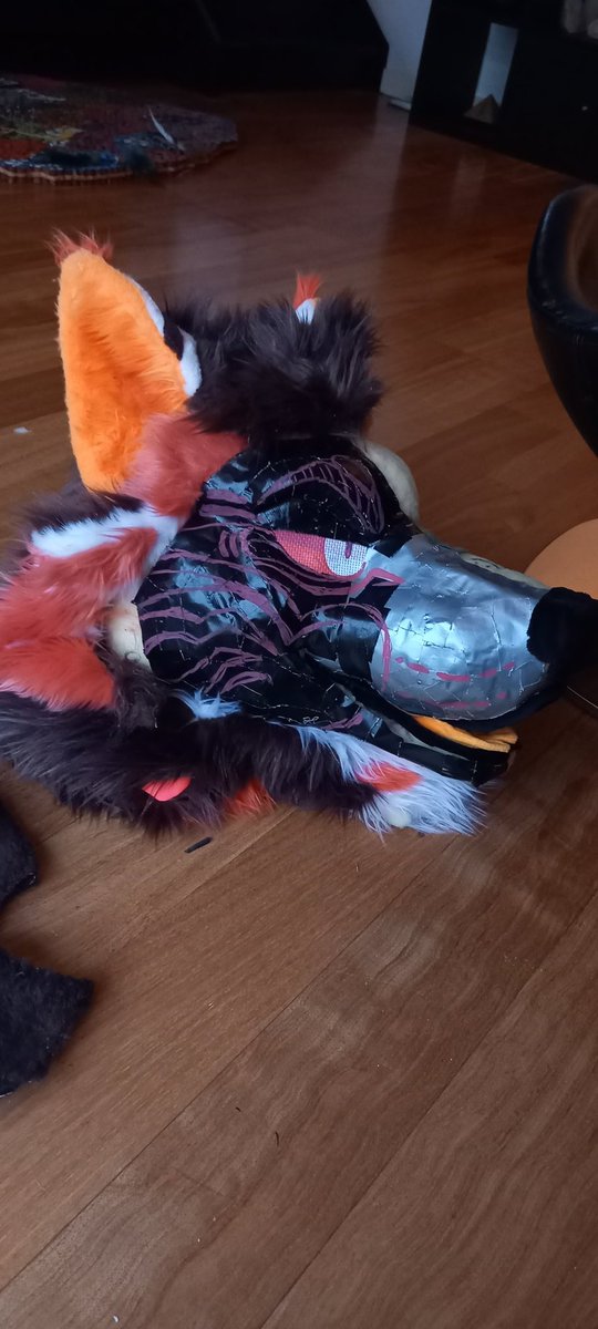 _eyeofthebeast_'s tweet photo. Premade wolfdoggo is ready for fluf! https://t.co/NDQ4X0vlrU