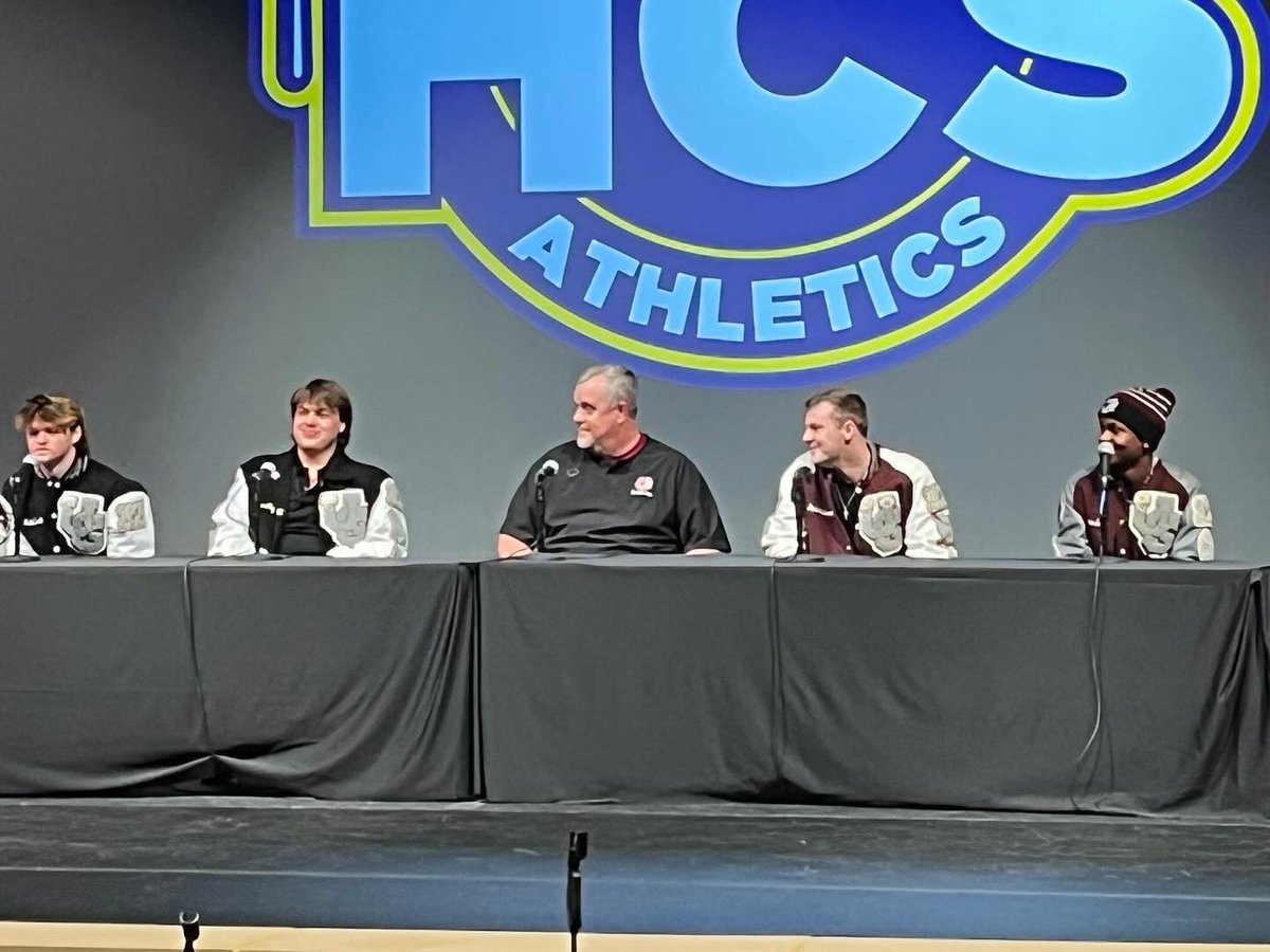 logan_mortimer's tweet photo. Thank you @AthleticsHenry for a having @ughs_b at Spring Media Day! Gearing up for senior season! ⚾️ https://t.co/XU5rypbLu9