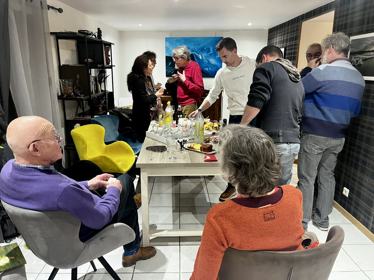 aniafreindorf's tweet photo. Thank you all for coming to the #vernissage of #nakedglaciers Hoping to see you all during the #finissage on the 31/01/2025 #expositionphoto #glaciers #glacier #art #collectionner #collectioneurdart #sztuka https://t.co/4rTgYYSz9f