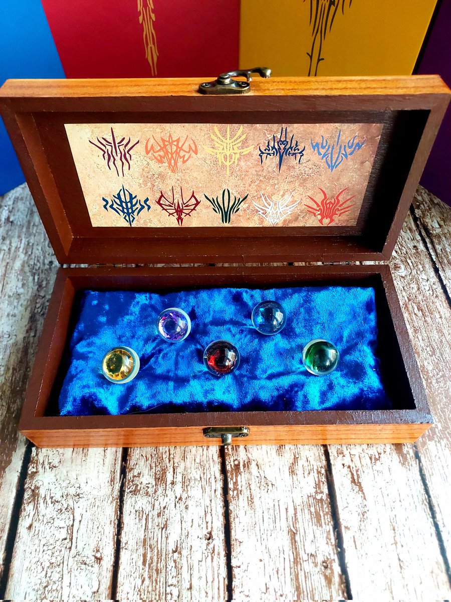 KateWillshaper's tweet image. Lo prometido es deuda y para celebrar los 3500 seguidores voy a hacer un:
 ✨Sorteo Radiante✨

Para participar:
🫂Seguid mi cuenta
🔃 RT a esta publicación 
🩷 Like
💬 Etiqueta dos personas y dí tu orden radiante ✨
Leed las condiciones abajo en comentarios ⬇️⬇️
🍀Buena suerte🍀