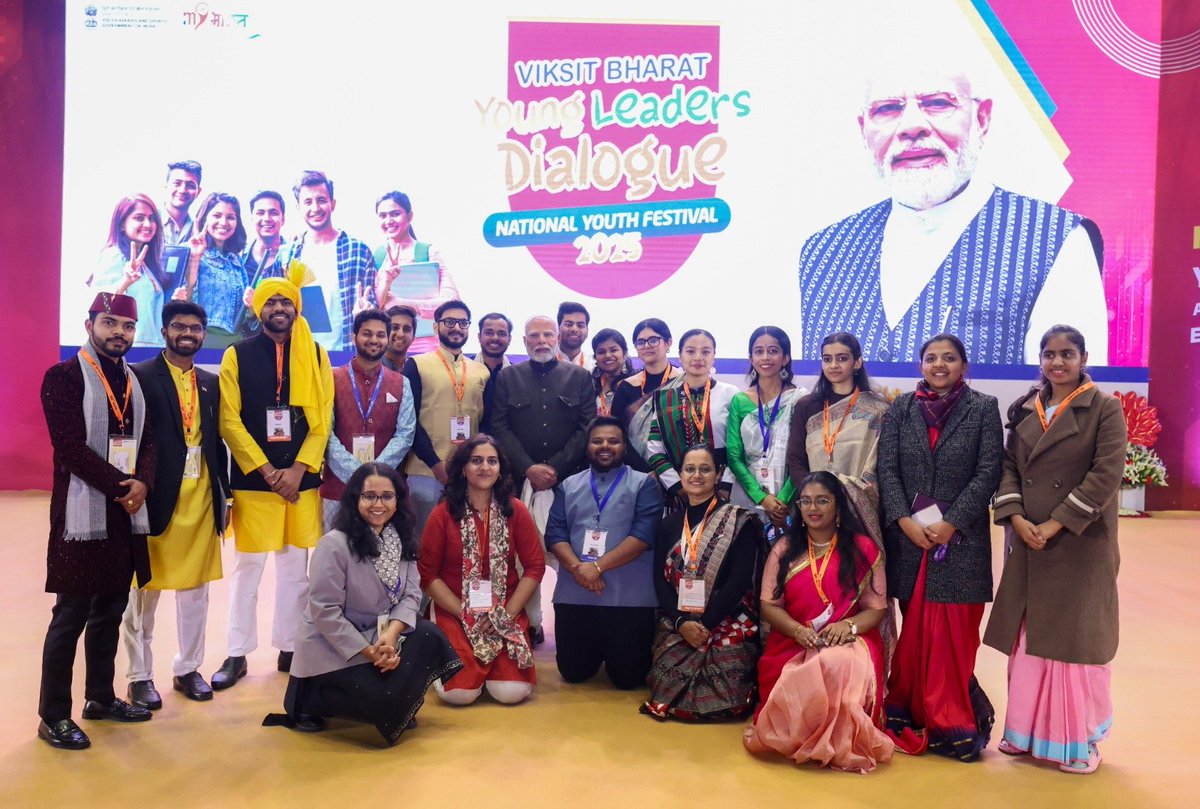 Narendra Modi tweet media