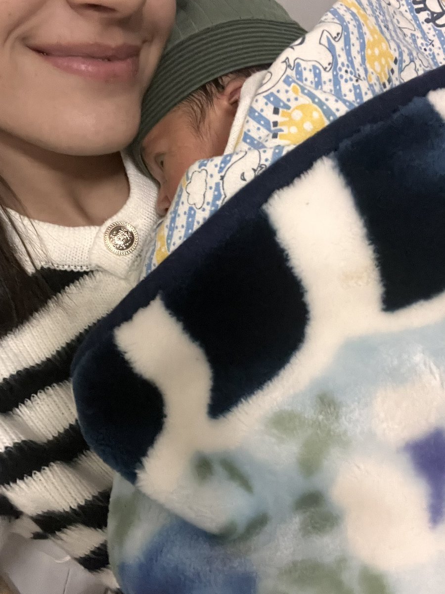 mediiine___'s tweet photo. Allah’ımm bir yakışıklı var bırakmıyor benii👼🏻😍 https://t.co/9wEB5mM8xB