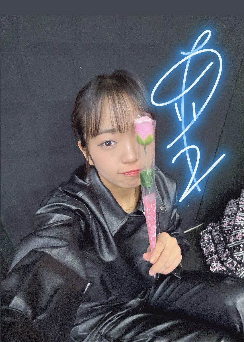 ❤︎ゆっきーさん❤︎(<a href="/cheri_pb/">𛁈 𛀩</a> )

2公演目もご観劇ありがとうございました！！✨️
チェキもありがとうございます😊

また緋色の世界でお待ちしております〜

針尾つつじ役 ありさ

#くろばら緋色