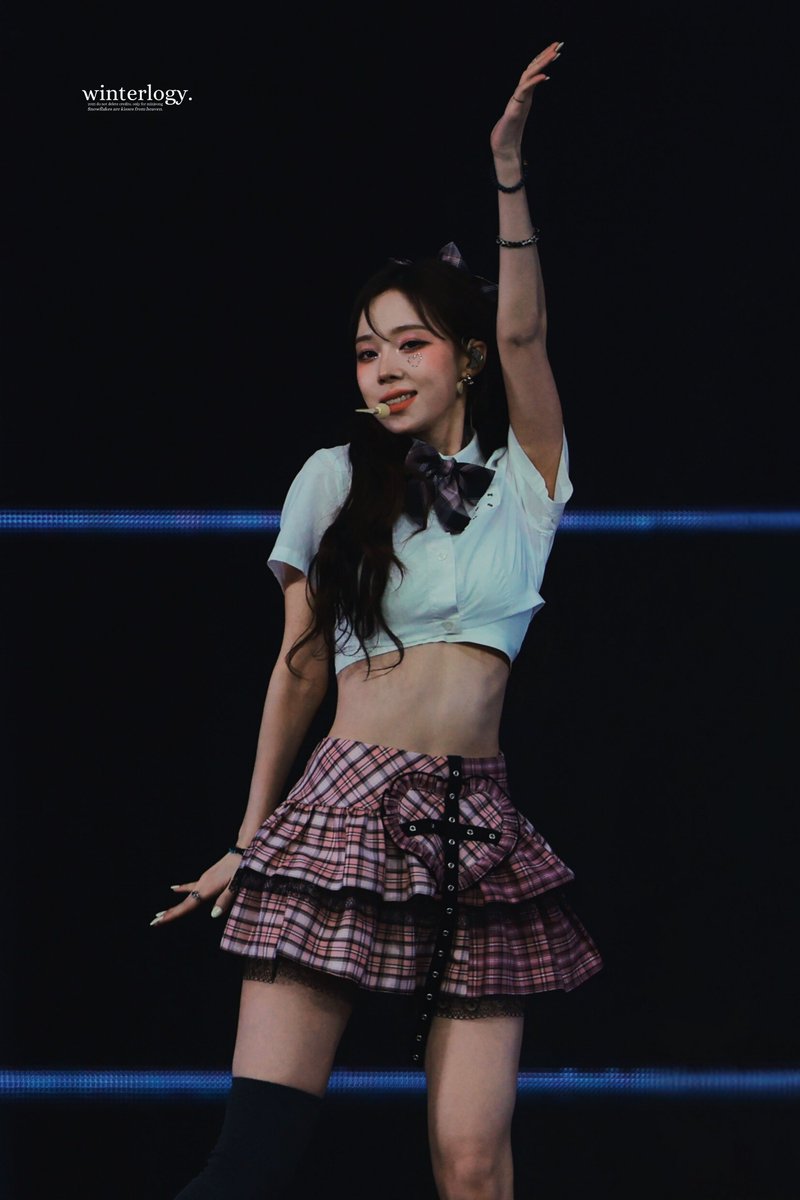 winterlogy_'s tweet photo. 250111 🎀

#aespa #æspa #에스파 #WINTER #윈터 https://t.co/JwTVdhRS9M