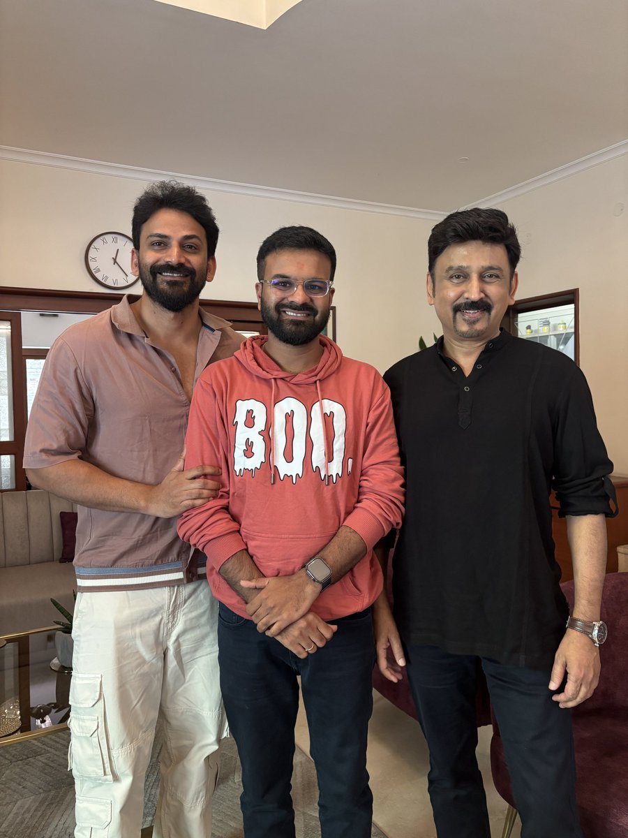 Akash Srivatsa (@akashsrivatsa) on Twitter photo When #shivajisurathkal meets #badmaash along with #daiji 🤫 a photo with the lead actors of my previous films as film director #nostalgia #memorykeeping #gratitudejournal #rarephoto <a href="/ramesh/">Ramesh Vijayaraghava</a>.aravind.official <a href="/dhananjaya_ka/">DHANANJAYA</a> When #shivajisurathkal meets #badmaash along with #daiji 🤫 a photo with the lead actors of my previous films as film director #nostalgia #memorykeeping #gratitudejournal #rarephoto <a href="/ramesh/">Ramesh Vijayaraghava</a>.aravind.official <a href="/dhananjaya_ka/">DHANANJAYA</a>
