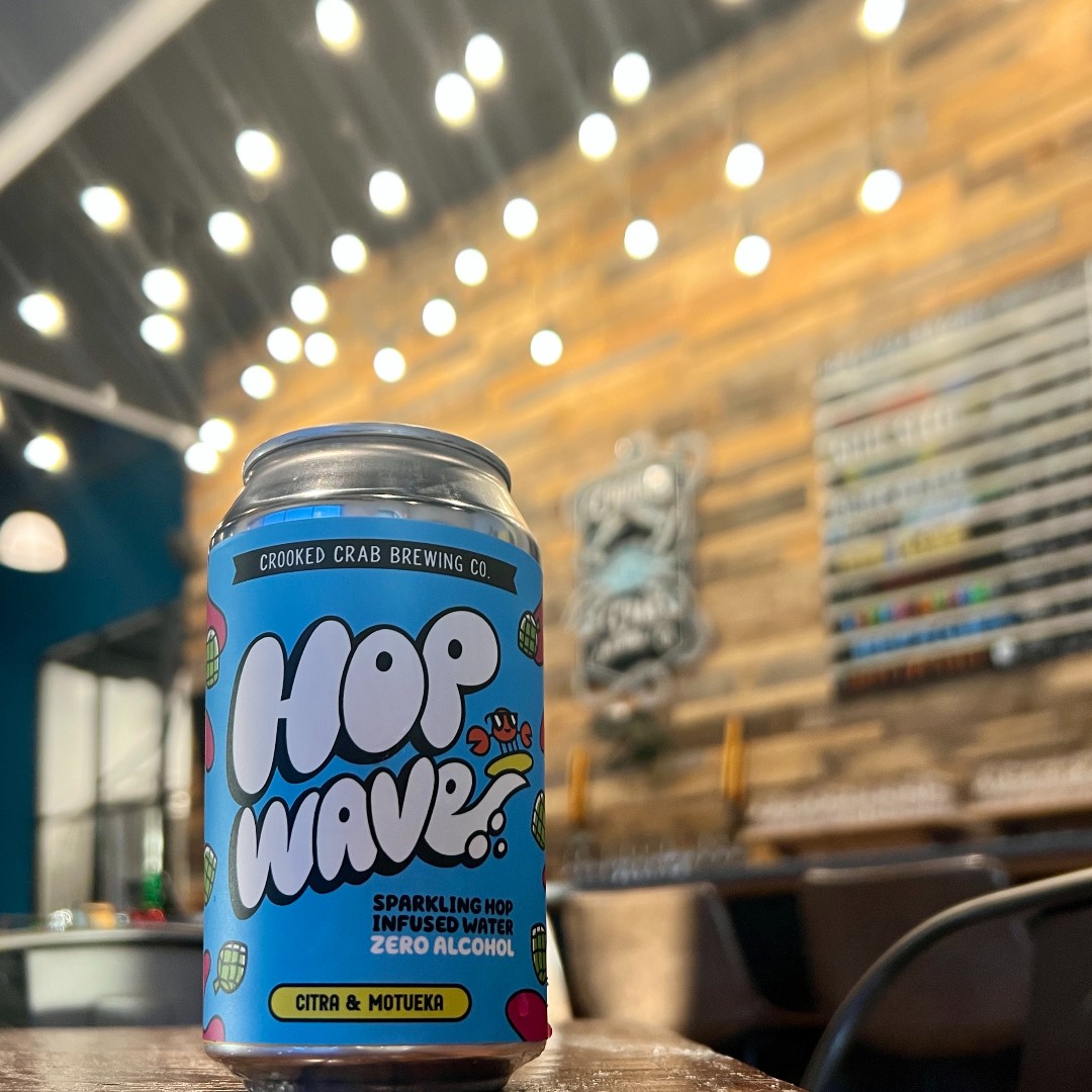 Dry January, anyone? We've got just the thing to keep you refreshed—Hop Wave, our sparkling hop-infused water! Our newest version features a vibrant hop duo of Citra and Motueka, so it has all the hop flavor you love w/ none of the alcohol. #sticktoyourresolutionsday #getcrooked