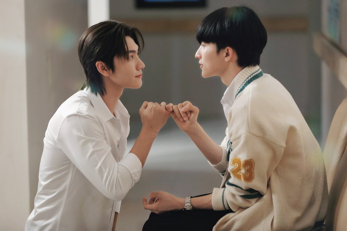 MAME12938's tweet photo. ชอบสองรูปนี้มากเลยยยยย
ในที่สุดก็ได้ลงสักที

TBNW EPISODE TWO
 #TheBoyNextWorldEP2 https://t.co/GKKg2igKYN
