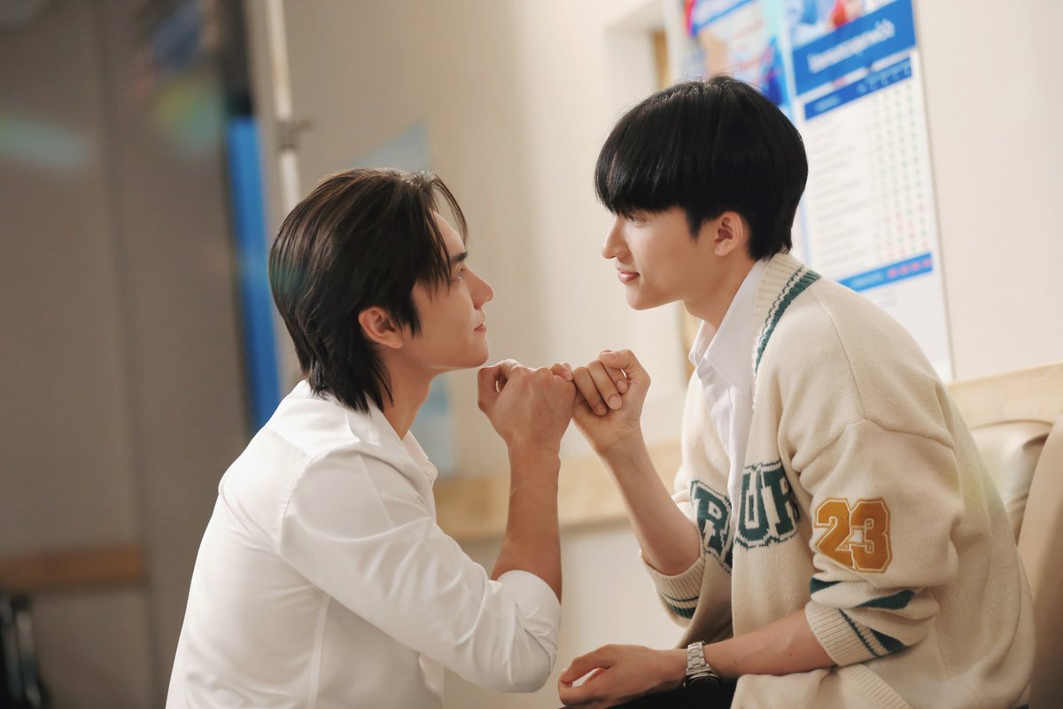 MAME12938's tweet photo. ชอบสองรูปนี้มากเลยยยยย
ในที่สุดก็ได้ลงสักที

TBNW EPISODE TWO
 #TheBoyNextWorldEP2 https://t.co/GKKg2igKYN