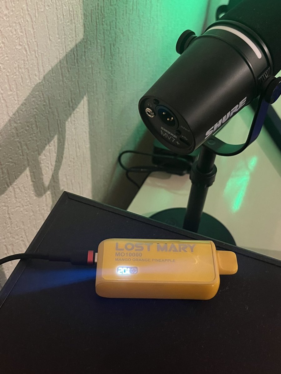 GattsuYT's tweet photo. Tough times in the Gattsu studio. One of the two usb-c cables stopped working so we now have to choose between charging a vape or using the microphone https://t.co/MmbQEfDQSS