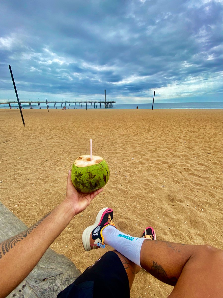 condorshau's tweet photo. Treino de hoje foi meia maratona, e no final ainda rendeu um mergulho, 🏃🏾🎯🚀🏖️ https://t.co/KqAeJH7o8Y
