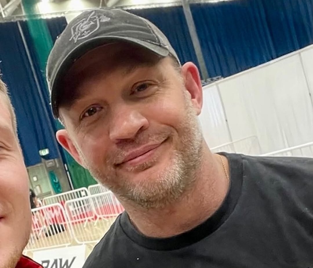 syleouch's tweet photo. another tom hardy's content this year WE'RE SO BACK https://t.co/YR1b4Xk2m0