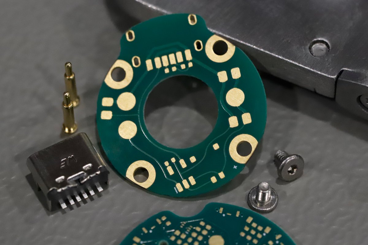 Finally working on some electronics stuff again. Got 2 boards that I need to assemble.
I've spent most of the last year building the CNC, so it's been a while. Maybe I should get some fresh solder paste. 🤔