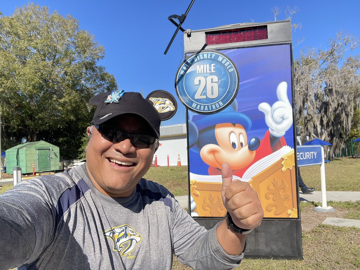 The_Pred_Head's tweet image. Forever calling Spaceship Earth “The Ball of Hope” from now on! 🌐✨

@Predxican98 is 0.2 miles from FINISHING THE @runDisney #WDWMARATHON!!!! 

Bring it home!!!

#goofychallenge #rundisney #wdwmarathonweekend