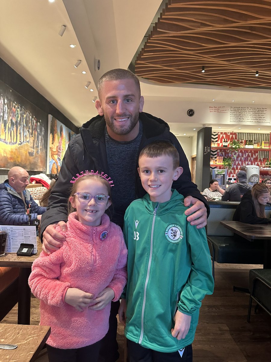 Daniel_Benbow's tweet image. Thanks for the photo @obanelliottufc top man 👊🏻💙