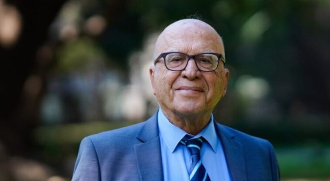 “Orta Doğu toplumları; özgür bir şekilde yaşamaya, özgür bir şekilde düşüncelerini ifade etmeye, özgür bir şekilde talepte bulunmaya ve bunu kurallar içerisinde elde etmeye alışık değil.”

- Ahmet Arslan